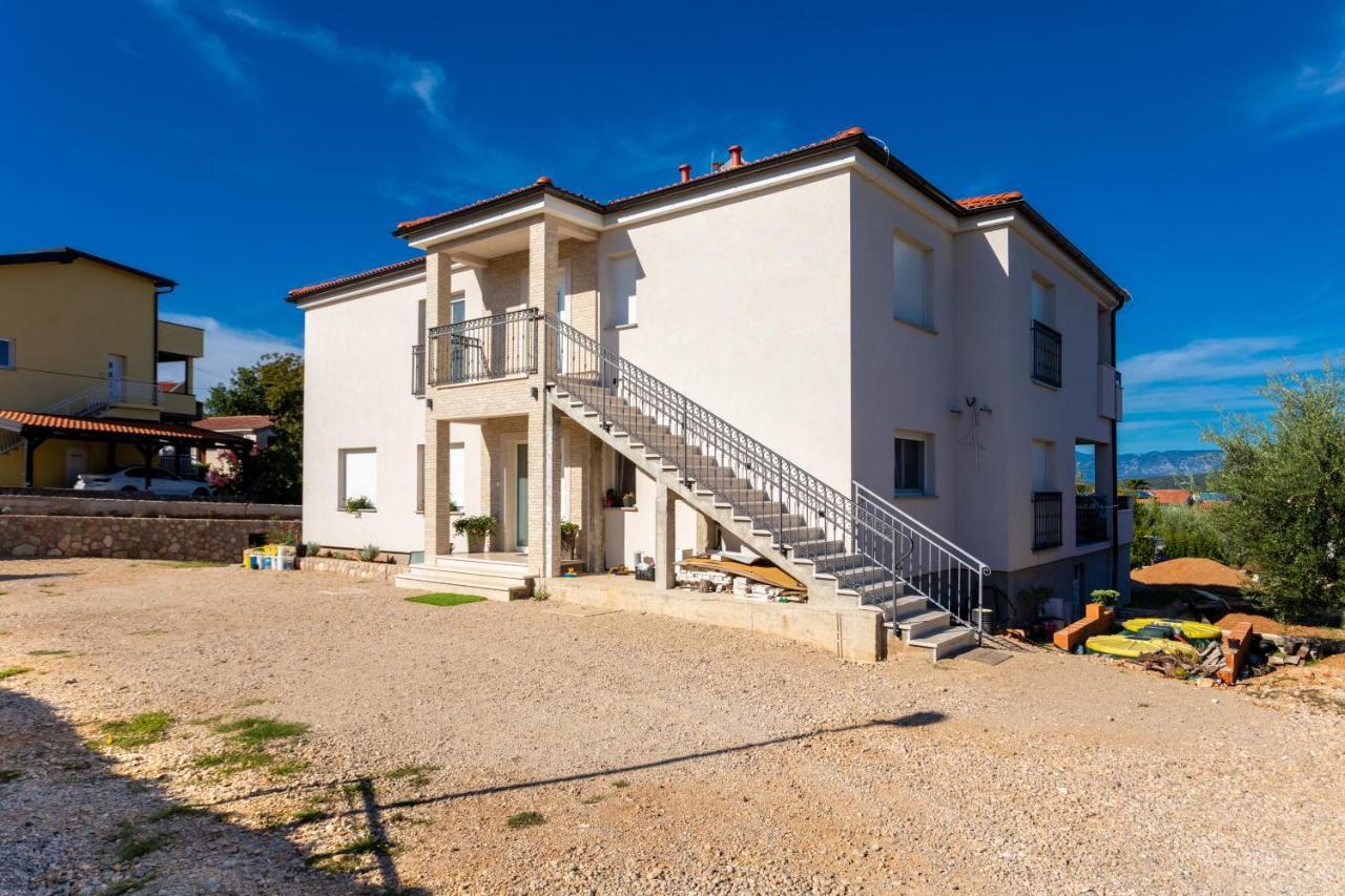 Apartments Jelena Vantacici Exterior photo